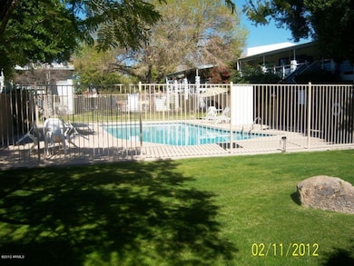 721 E Montebello Ave unit 208, Phoenix, AZ 85014 - photo 2