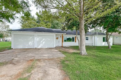 315 S 8th St, Beasley, TX 77417 - photo 3