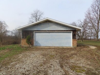 5826 E River Rd, Montpelier, IN 47359 - photo 2