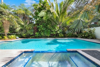 1107 NE 118th St, Biscayne Park, FL 33161 - photo 3