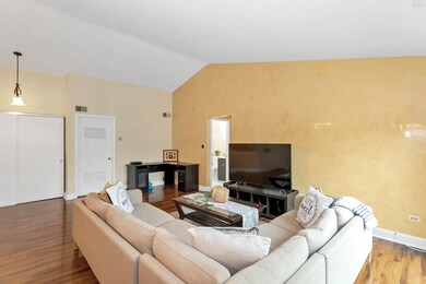 1501 Harbour Ct unit 2B, Schaumburg, IL 60193 - photo 6