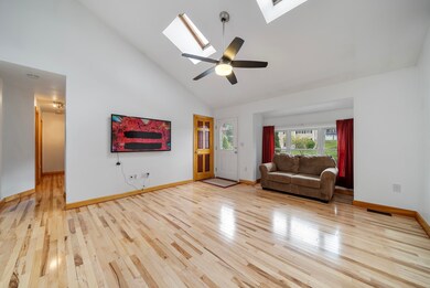 24 Gosselin Rd, Nashua, NH 03062 - photo 5