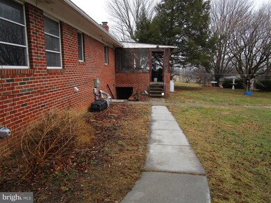 1346 Old Grade Rd, Strasburg, VA 22657 - photo 5