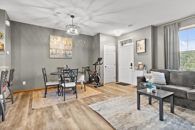 3307 Hazel Trail unit C, Woodbury, MN 55129 - photo 3