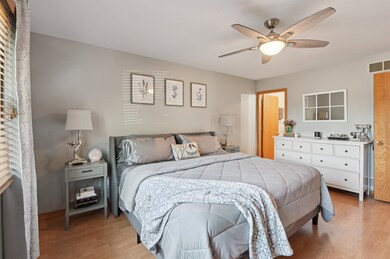 209 Lorien Ct, East Dundee, IL 60118 - photo 7