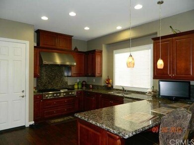 Plenty of work space for the cook in your family! 