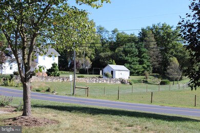 8677 Gap Rd, Waynesboro, PA 17268 - photo 4