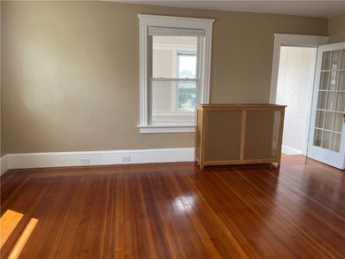 15 Freeborn St unit 2, Newport, RI 02840 - photo 6
