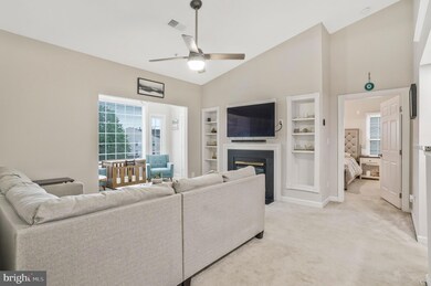 9224 Cardinal Forest Ln unit M, Lorton, VA 22079 - photo 7