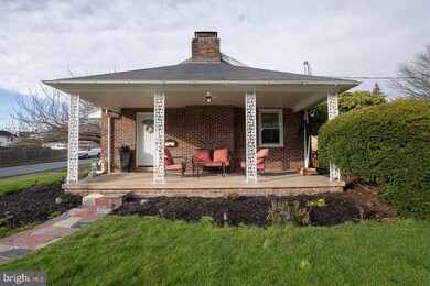 701 Rhoads Ave, Boyertown, PA 19512 - photo 2