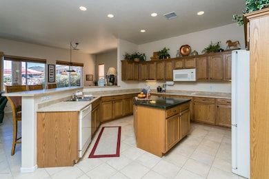 006_Kitchen