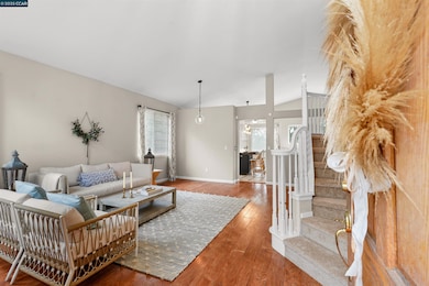 2063 Bluerock Ct, Concord, CA 94521 - photo 4