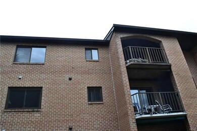 913 Cold Spring Rd, Allentown, PA 18103 - photo 3