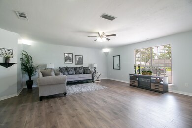 6309 Lancaster-102
