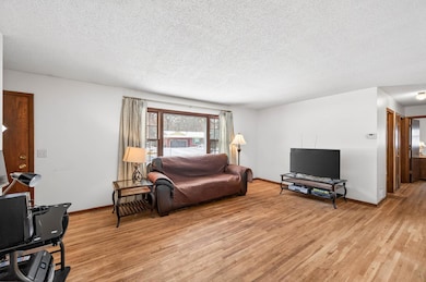 750 113th Cir NE, Minneapolis, MN 55434 - photo 4