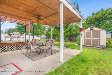 2608 Pattengill Ave, Lansing, MI 48910 - photo 5