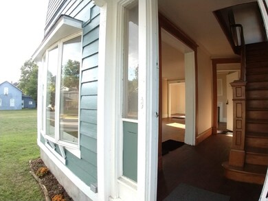 626 W Marion St, Elkhart, IN 46516 - photo 2