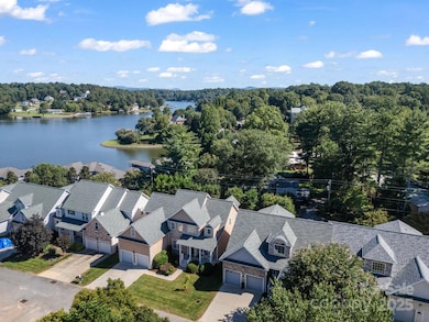 2137 6th St NW, Hickory, NC 28601 - photo 2