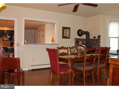 806 N Warren St, Orwigsburg, PA 17961 - photo 6