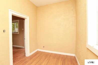 801 S Kickapoo St, Lincoln, IL 62656 - photo 7