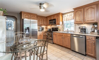 39 Butler St, Cranston, RI 02920 - photo 7