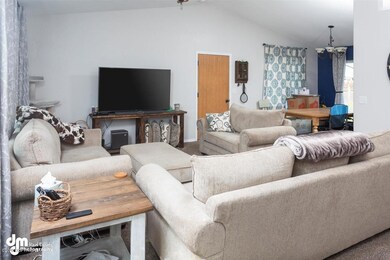 19-Living Room_DMD_8891