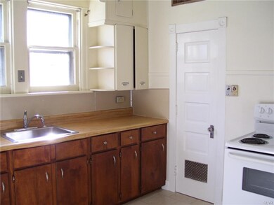 2042 Hanover Ave unit 2Rear, Allentown, PA 18109 - photo 5