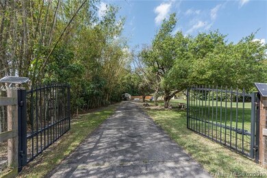 4979 SW 186th Ave, Southwest Ranches, FL 33332 - photo 4