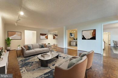 Regency unit 410, McLean, VA 22102 - photo 4