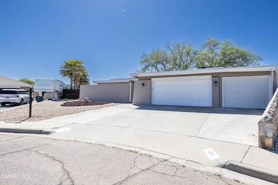 10101 Woodway Dr, El Paso, TX 79925 - photo 3