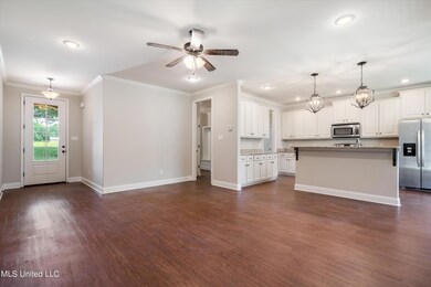 05-6905 N Hamilton Cir-5