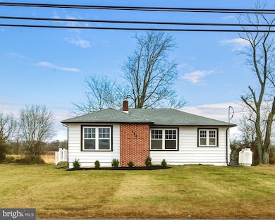 550 Chews Landing Rd, Sicklerville, NJ 08081 - photo 2