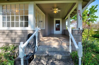 547 Laurel St, Central Point, OR 97502 - photo 5