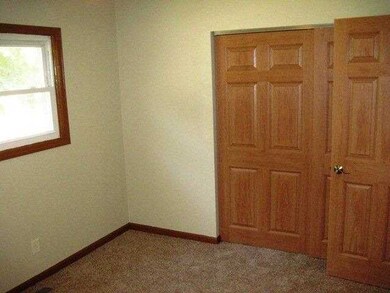 5600 Newport Ct, Columbus, OH 43232 - photo 6