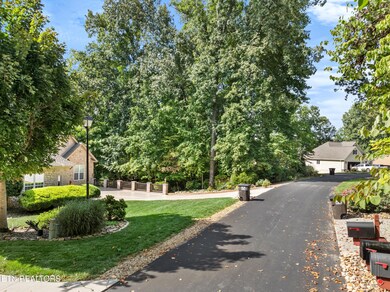 252 Mialaquo Cir, Loudon, TN 37774 - photo 3