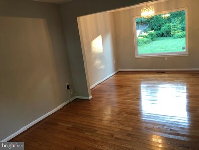 404 Willow Hill Place, Hyattsville, MD 20785 - photo 5