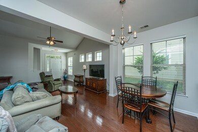 107ComiskeyParkCir011