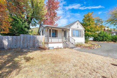 2-web-or-mls-2072-ne-fairview-ave