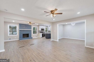 1784 S Deshon Rd, Lithonia, GA 30058 - photo 5