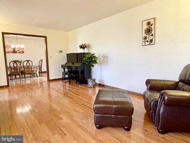 1341 Edinburg Rd, Princeton Junction, NJ 08550 - photo 7