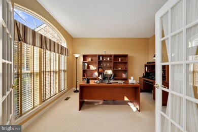 418 Ronsdale Rd, Sykesville, MD 21784 - photo 6