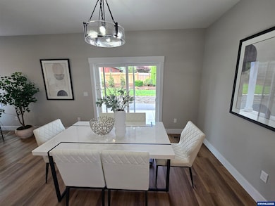 195 Iowa St, Silverton, OR 97381 - photo 6