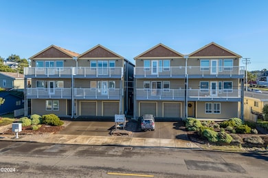 1120 NW SPRING ST (EXTERIORS) (14)