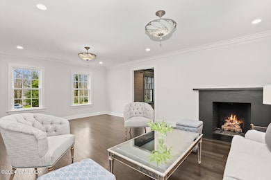 2 Lauder Way Greenwich CT-large-030-048-
