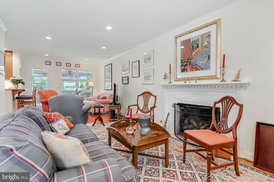 7112 Marlan Dr, Alexandria, VA 22307 - photo 3