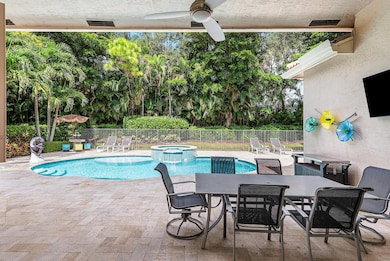 10612 Whitewind Cir, Boynton Beach, FL 33473 - photo 6