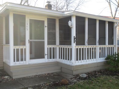 1345 Tiverton Square N, Columbus, OH 43229 - photo 3