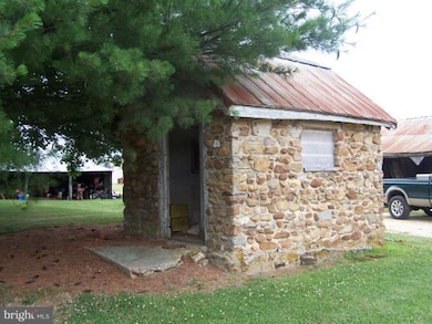 148 Ocean Gateway Hwy, Queenstown, MD 21658 - photo 2