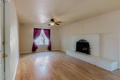 11-Wesleyan Family Room