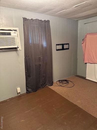 111 Burke St, River Rouge, MI 48218 - photo 4